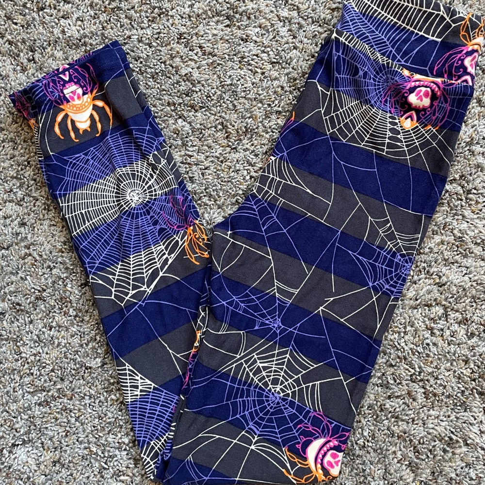 COPY - Kids L/XL Halloween leggings!